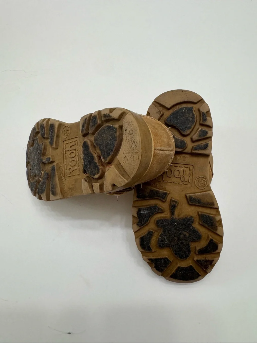 Winnie the Pooh Brown Suede Kids Mary Jane Shoes